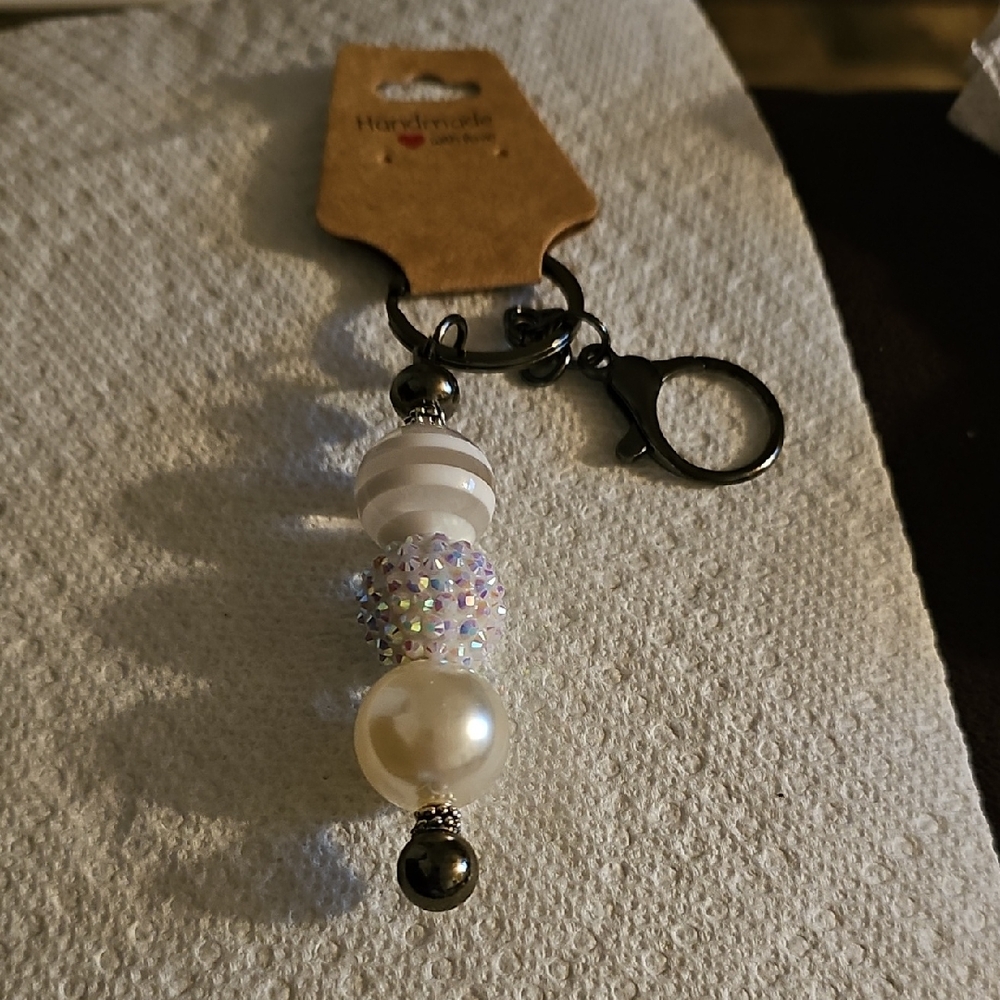 Elegant Beaded Keyfinder Purse Keychain with Pearl and Iridescent Beads